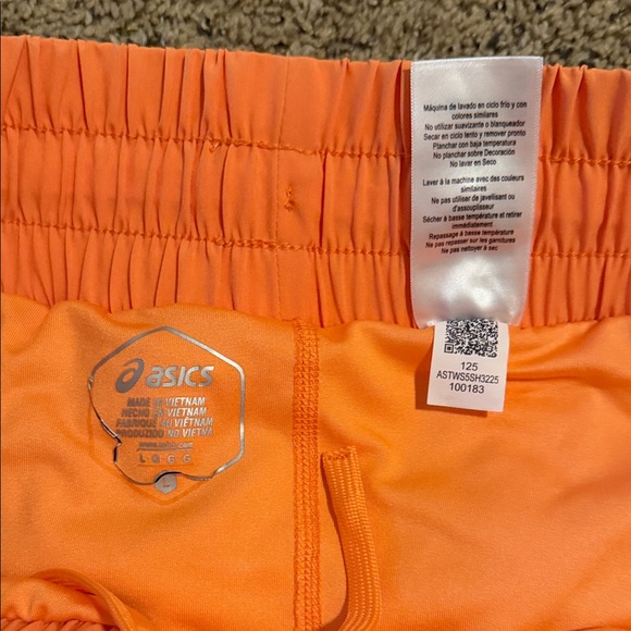 Asics Bright Orange Women's Running Shorts - Picture 3 of 3